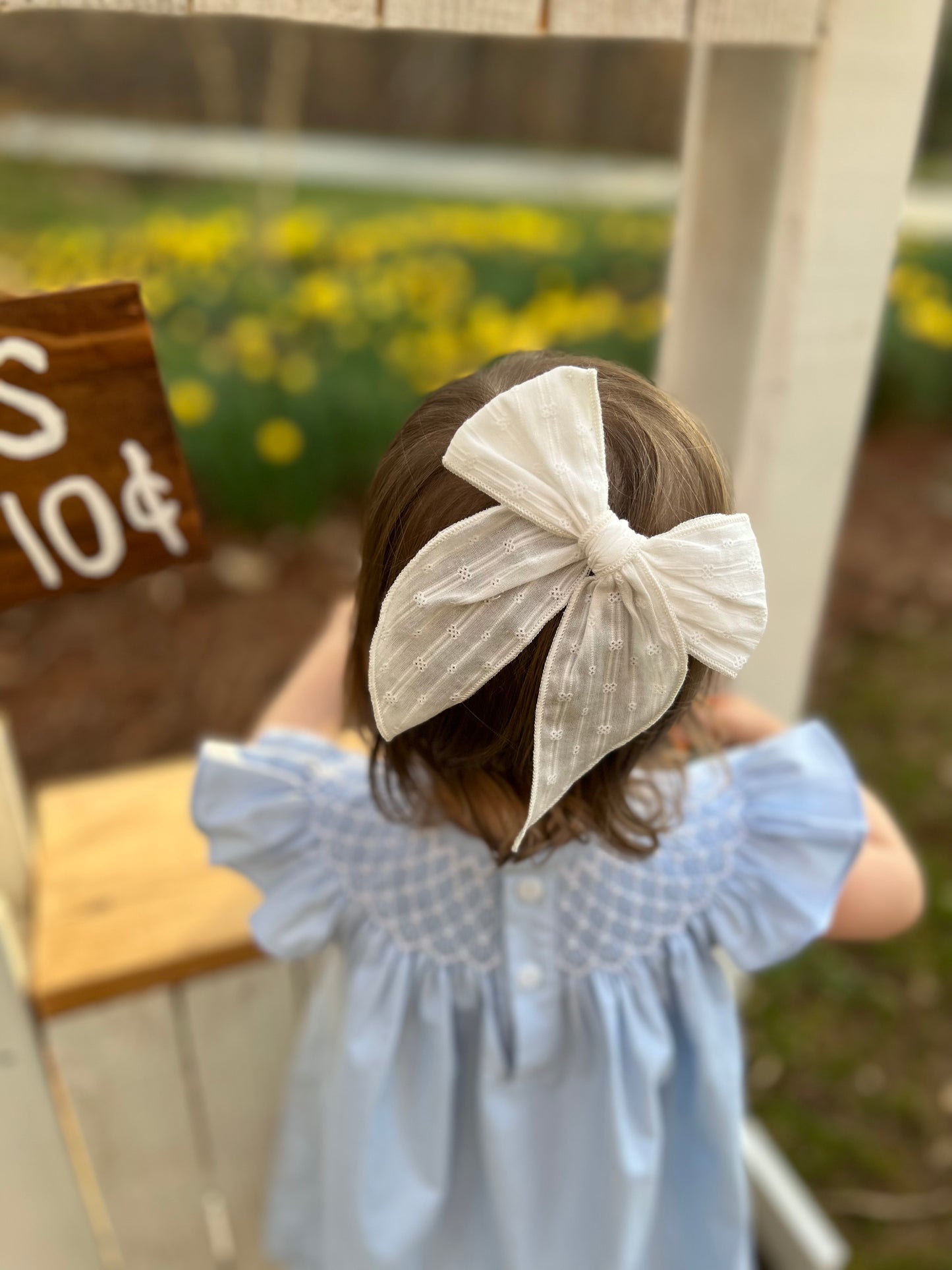 White Party Girl Eyelet Hair Bow