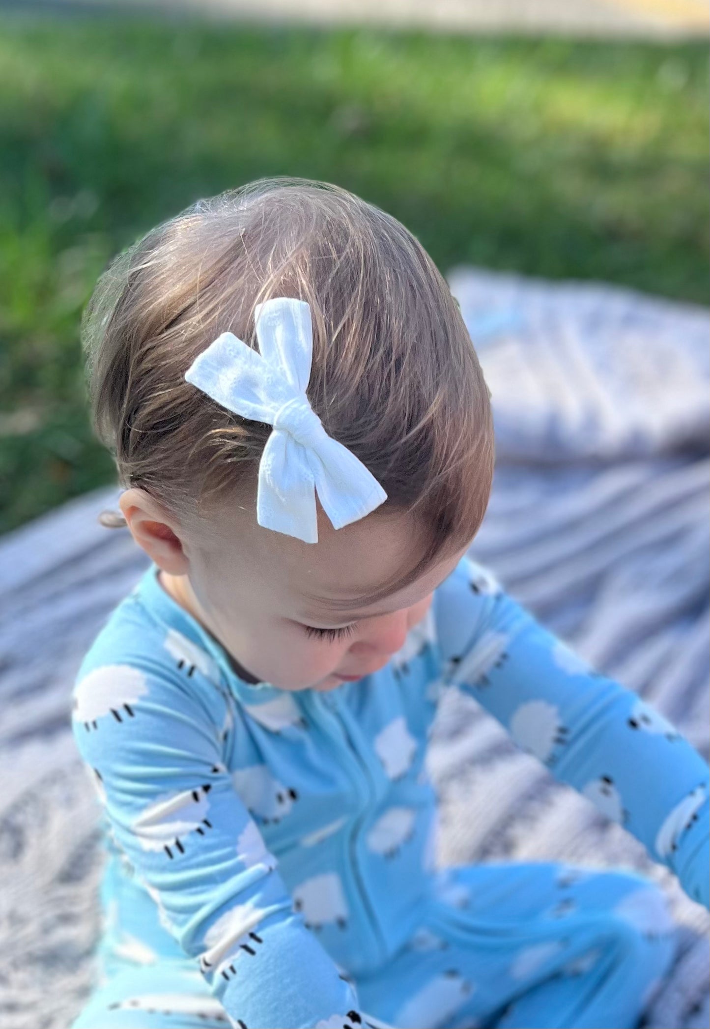 School Girl White Pigtail Hair Bows (2 pack)